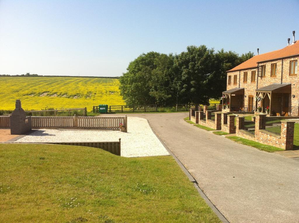 Red House Farm Cottages Beverley Esterno foto